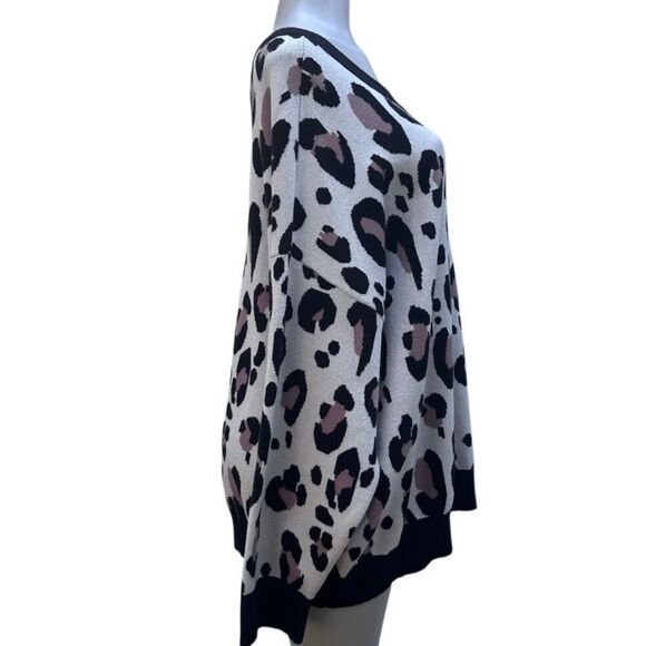 NWT Evri Sweater Womens 3X Black Cream Animal Print Crew Neck Pullover Oversized - Picture 4 of 16
